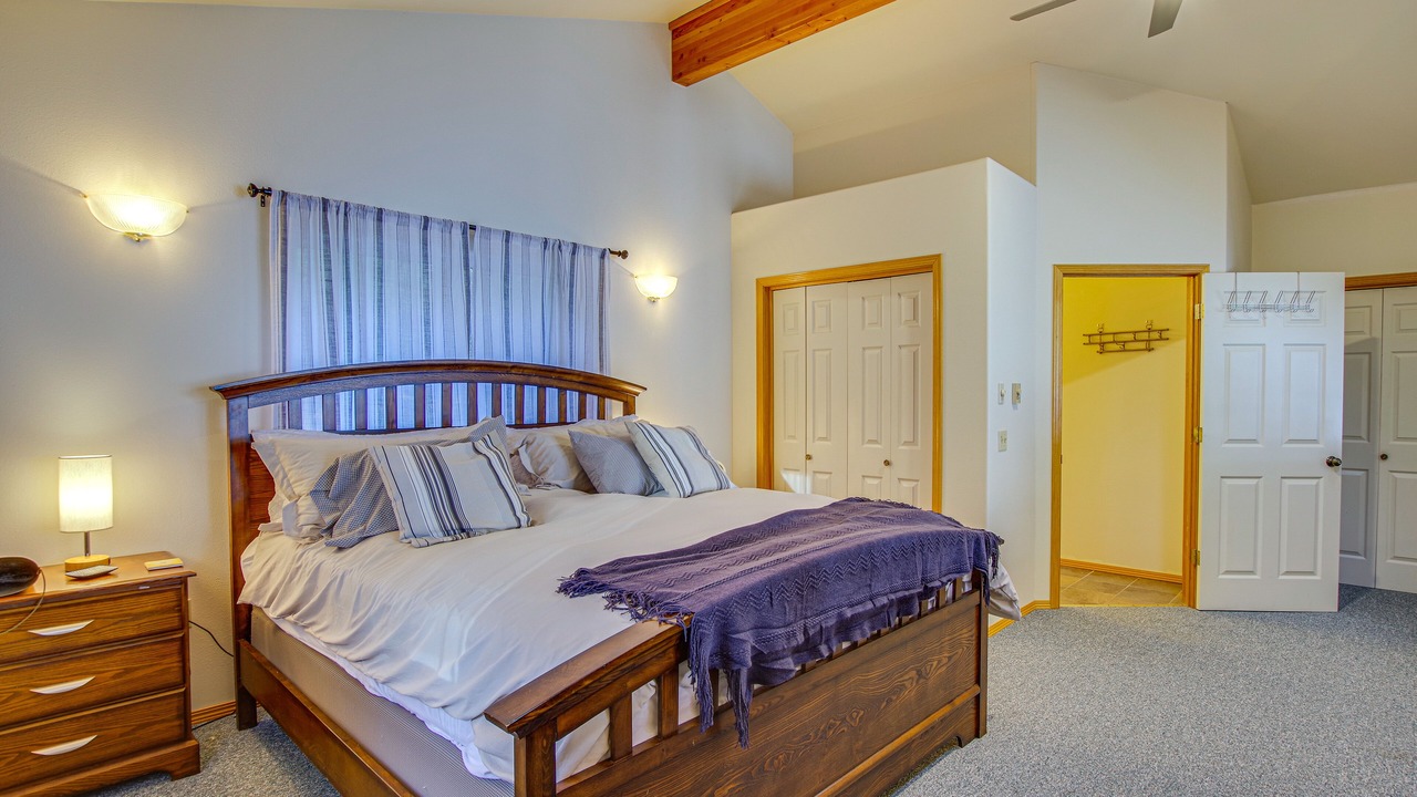 Photo of Bedroom in Everett