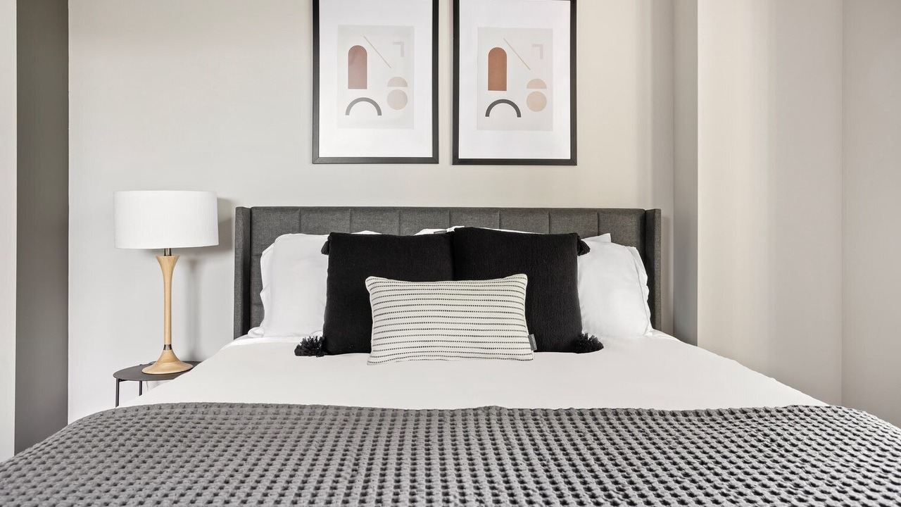 Photo of Bedroom in Theatre District