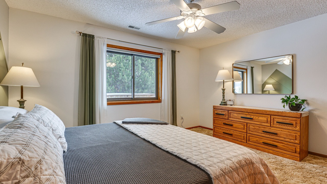 Photo of Bedroom in Grand Lake