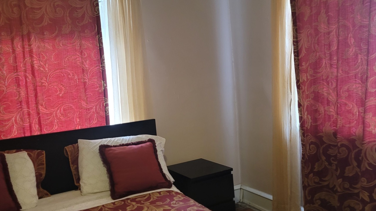 Photo of Bedroom in Upper Darby