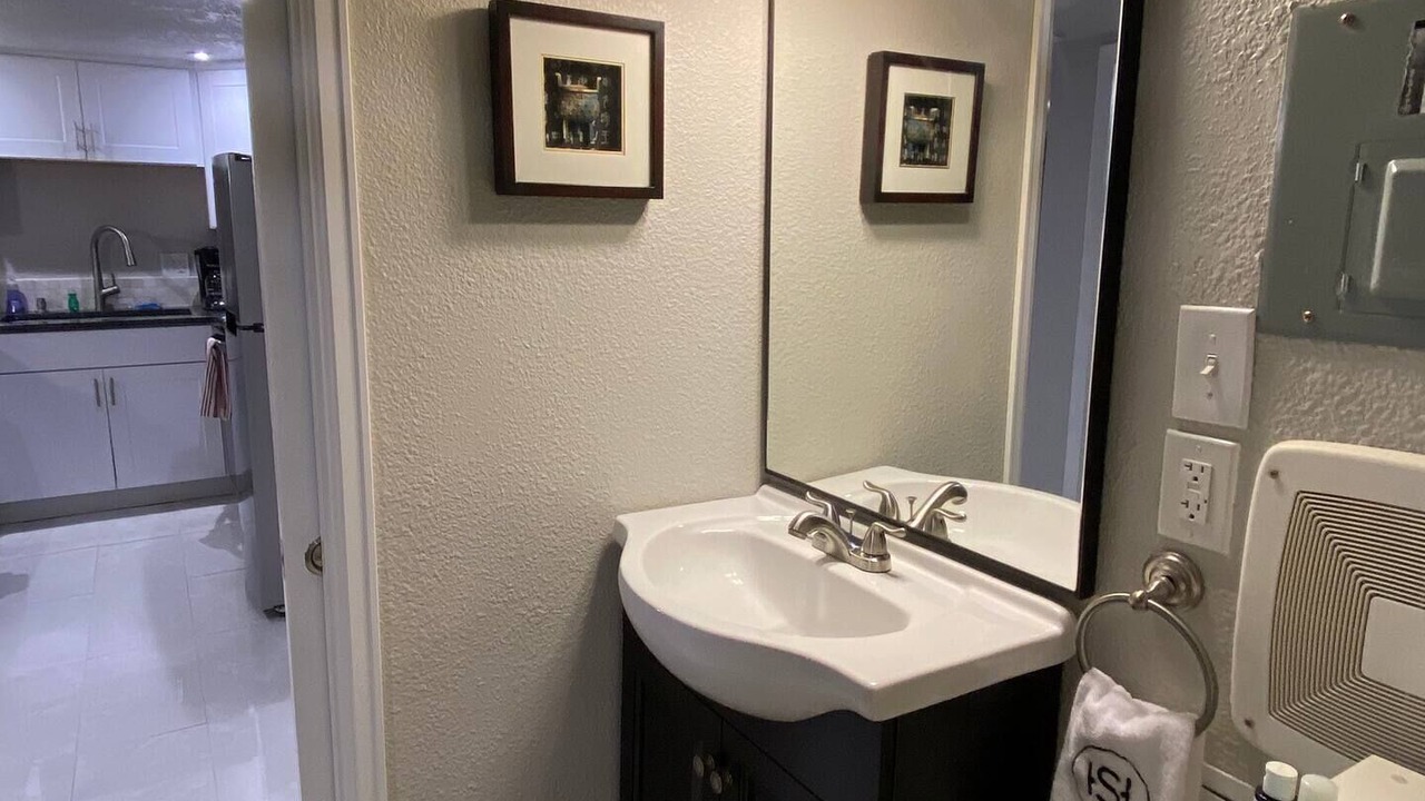 Photo of Bathroom in East Gate