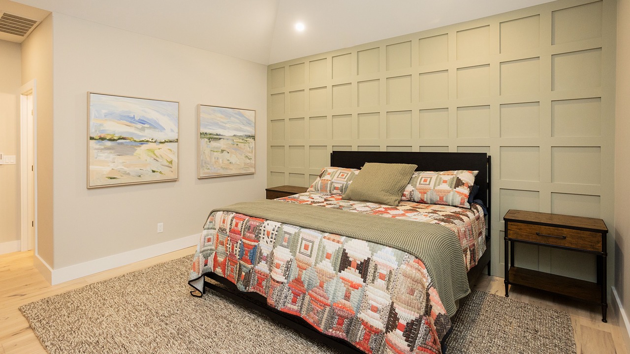 Photo of Bedroom in Grand Beach