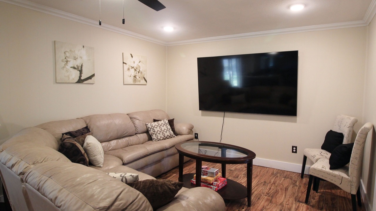 Photo of Livingroom in Bryan