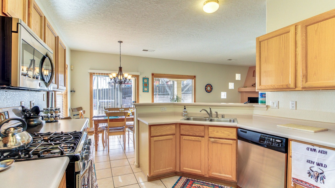 Photo of Kitchen in Ladera West