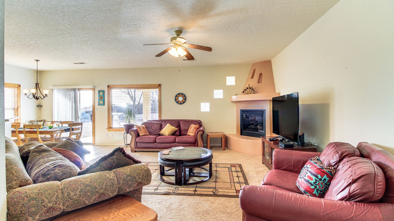 Photo of Livingroom in Ladera West