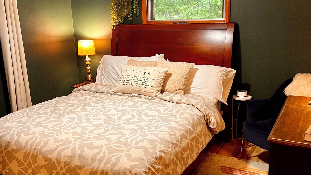 Photo of Bedroom in Cassopolis