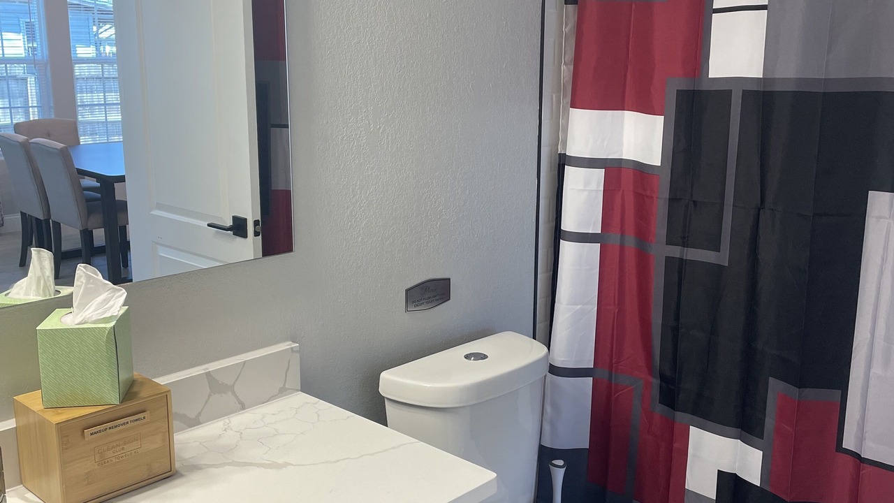 Photo of Bathroom in Harlandale