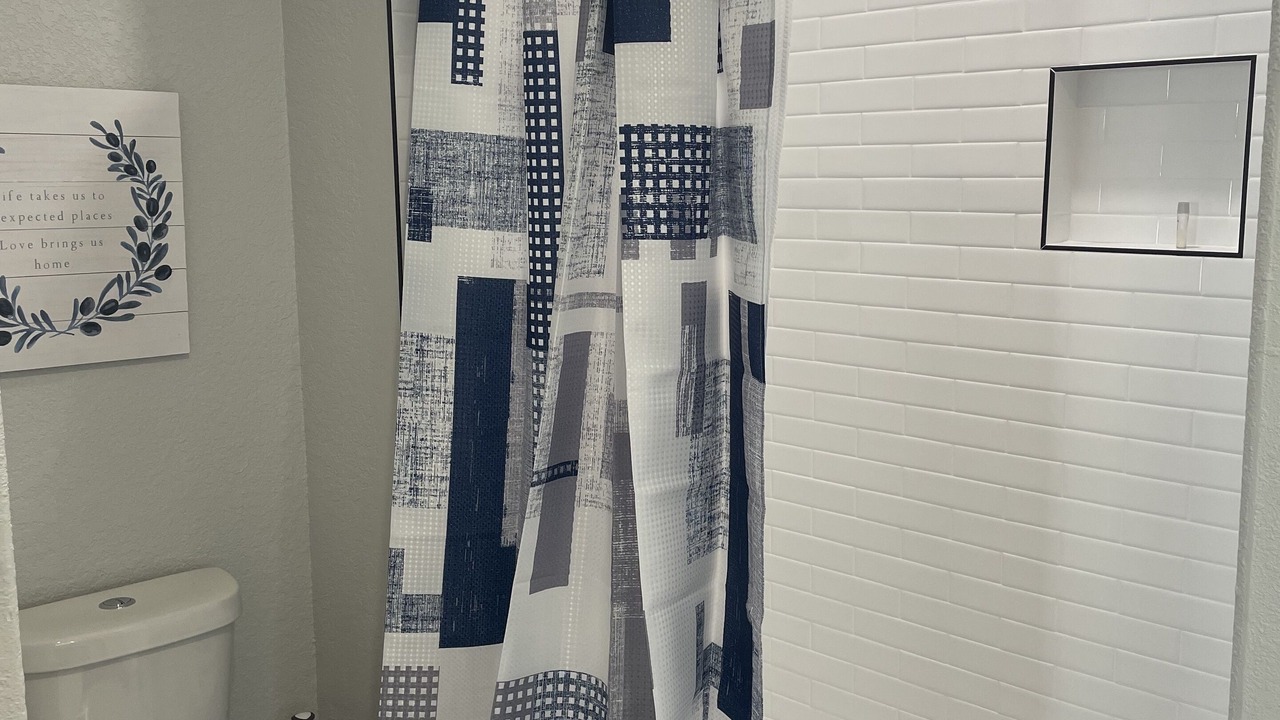 Photo of Bathroom in Harlandale