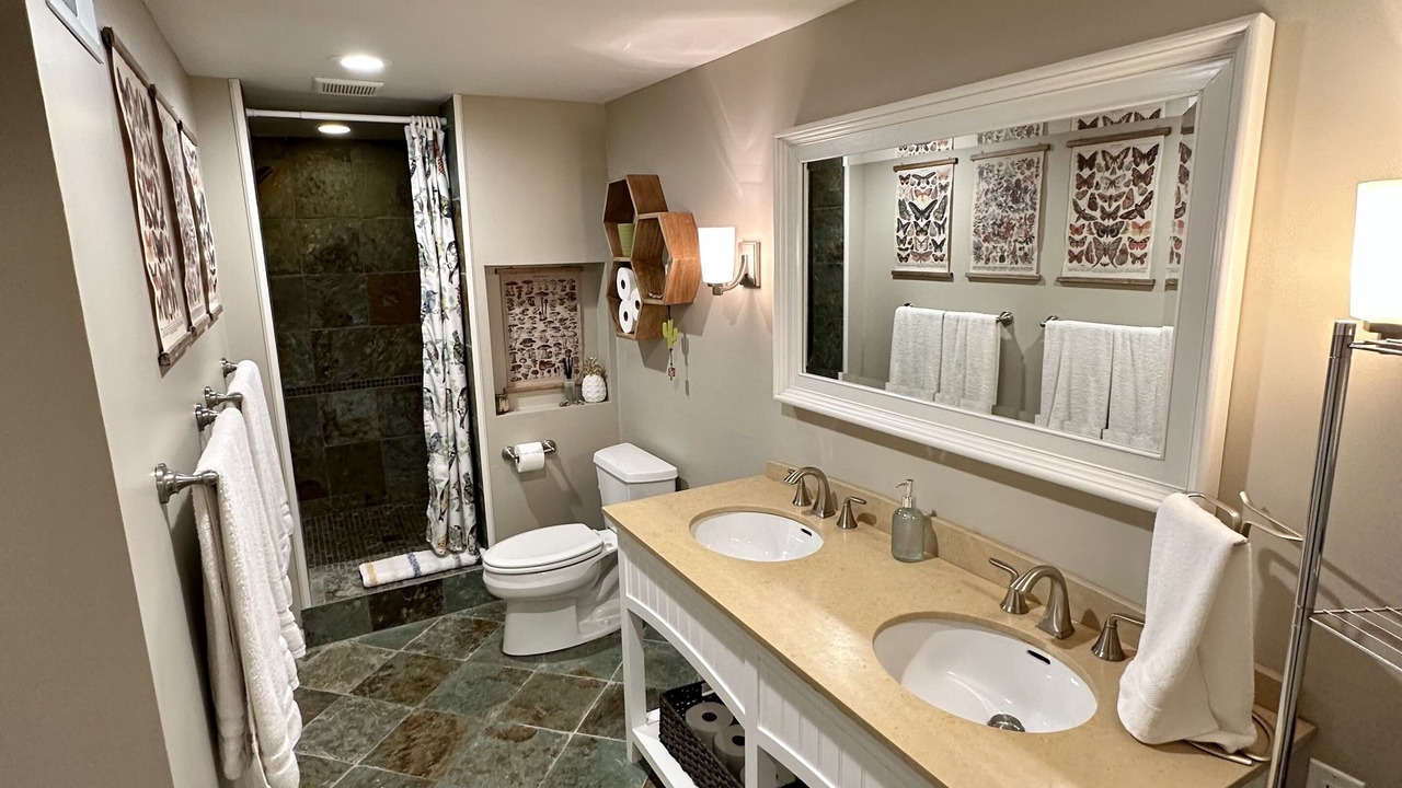 Photo of Bathroom in Tichigan