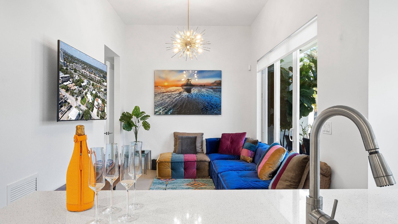 Photo of Livingroom in Dolphin Isles