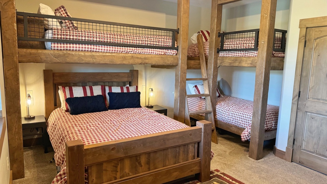 Photo of Bedroom in Grand Lake