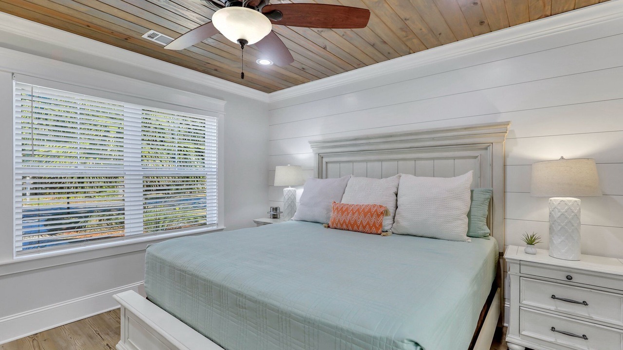Photo of Bedroom in Demere Park