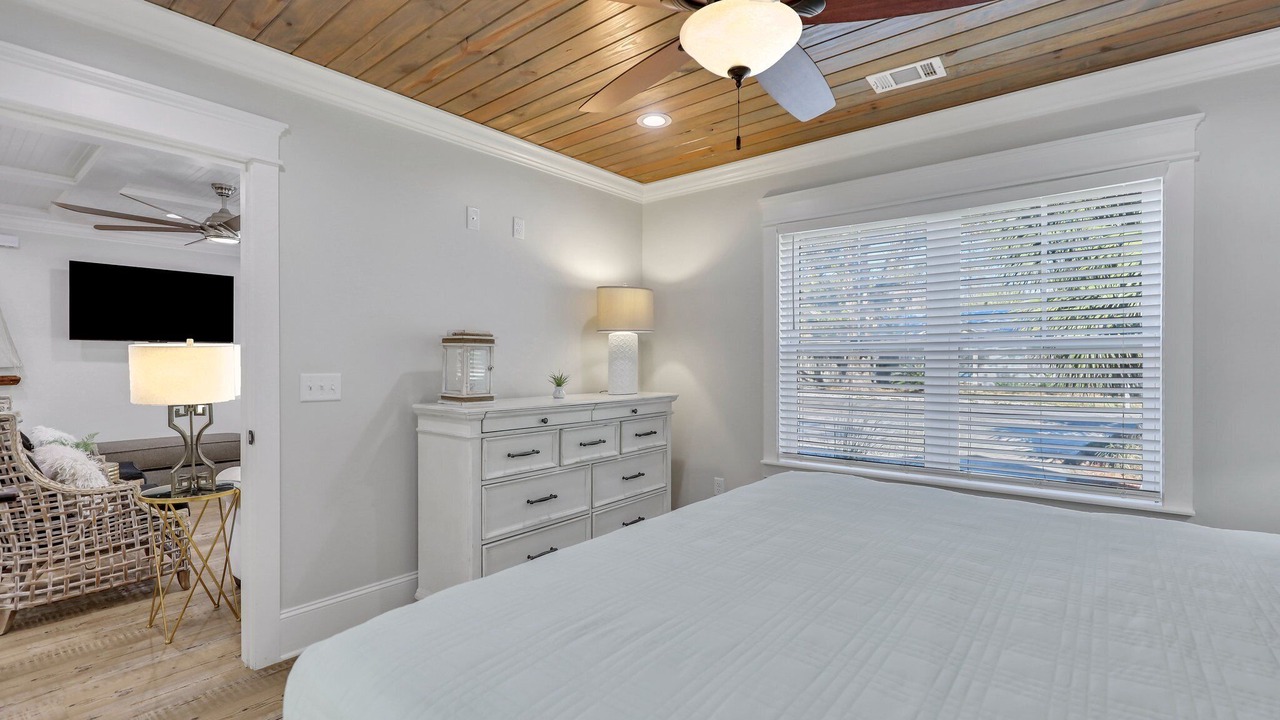 Photo of Bedroom in Demere Park