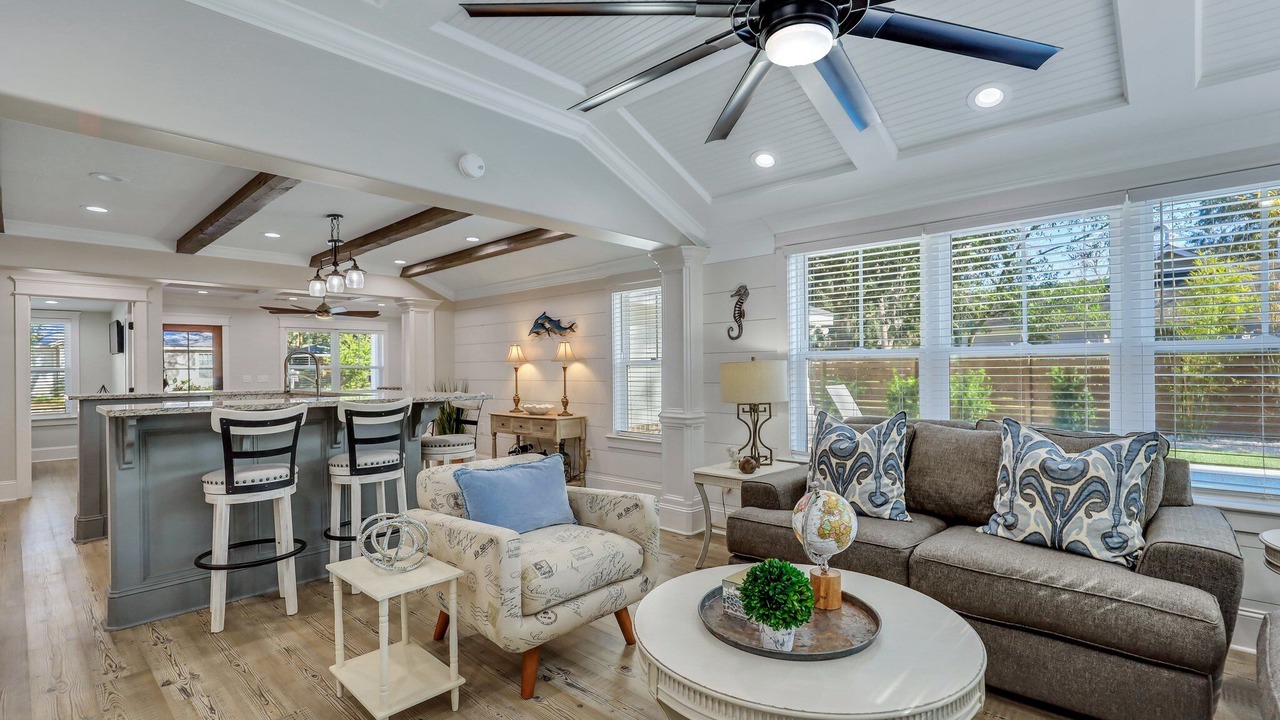 Photo of Livingroom in Demere Park