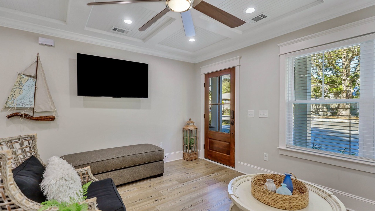 Photo of Livingroom in Demere Park