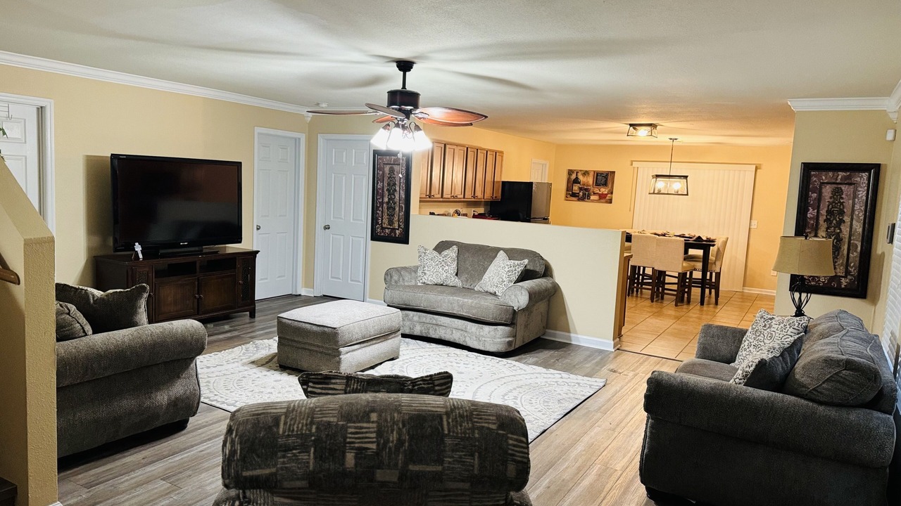 Photo of Livingroom in Normal