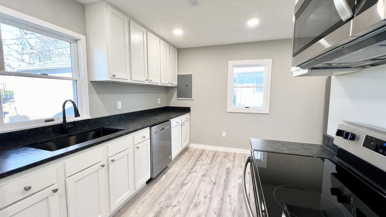 Photo of Kitchen in Portage Lakes
