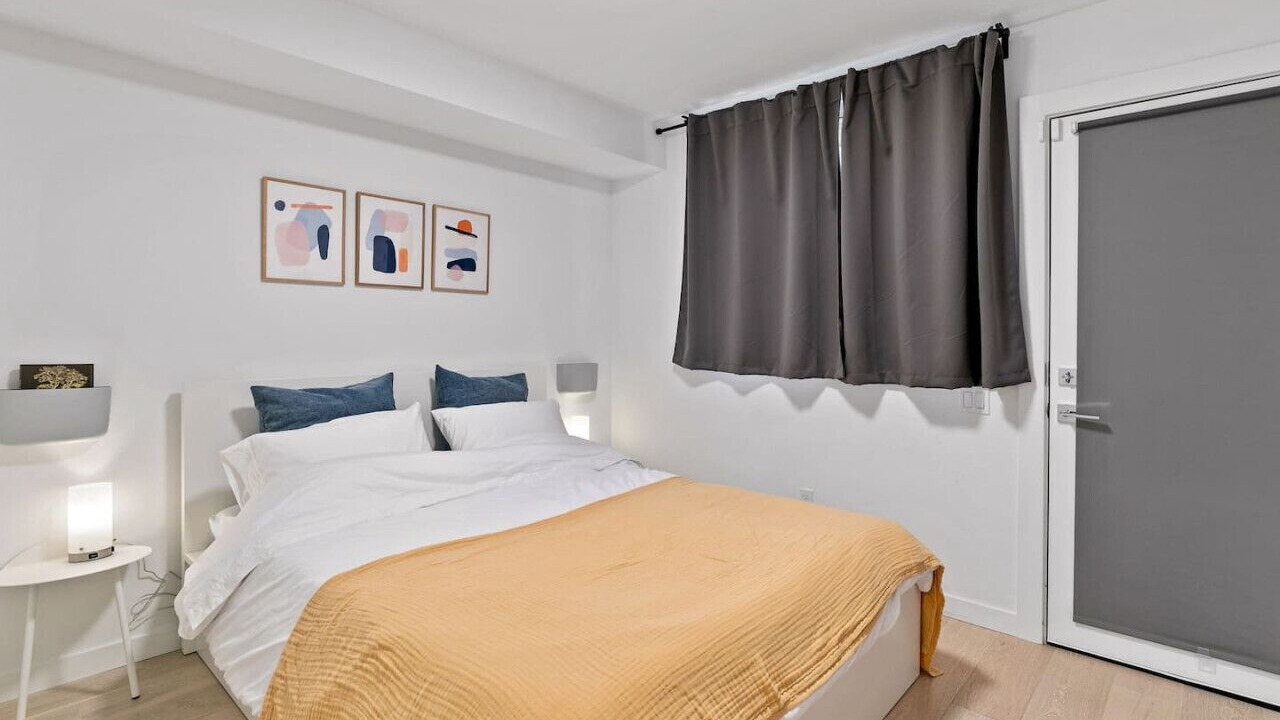 Photo of Bedroom in University District