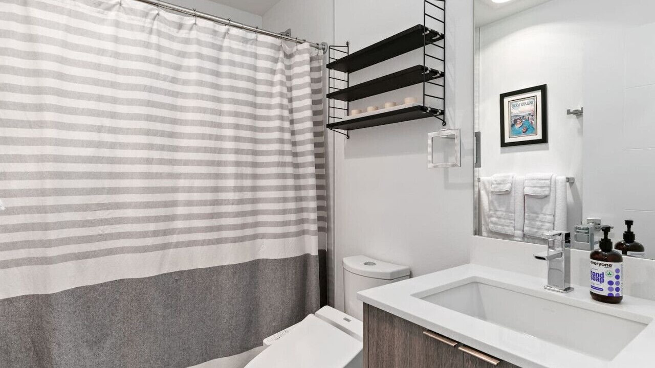 Photo of Bathroom in University District