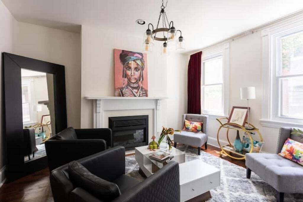 Photo of Livingroom in Rittenhouse Row