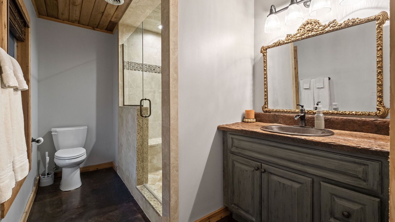 Photo of Bathroom in Mentone