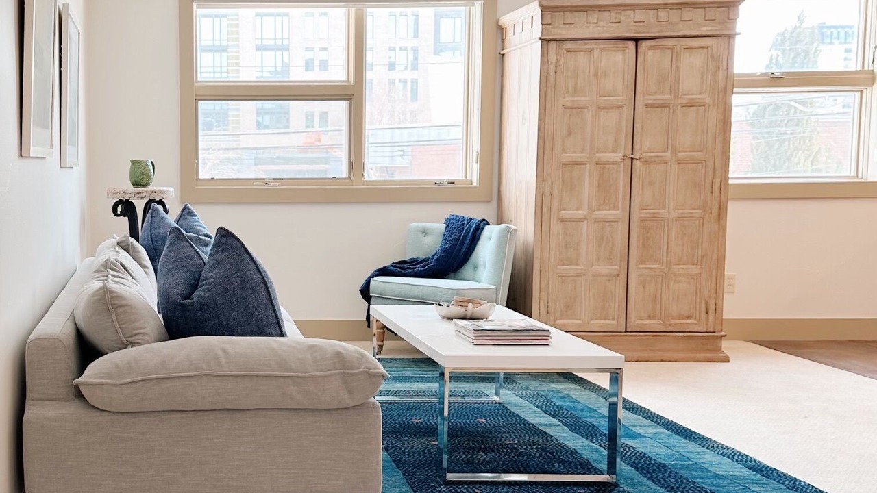 Photo of Livingroom in Civic Center