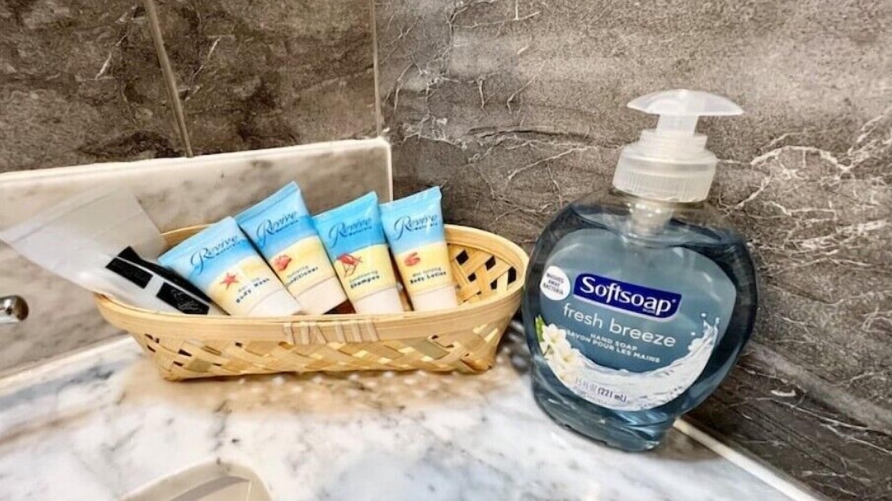 Photo of Bathroom in Logan Square