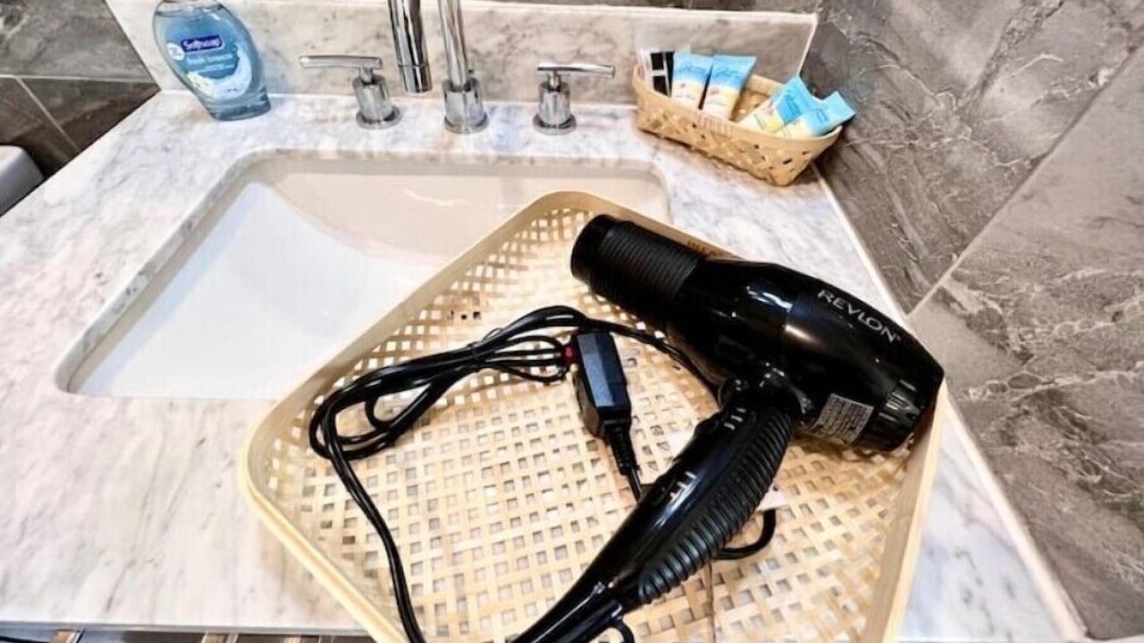 Photo of Bathroom in Logan Square