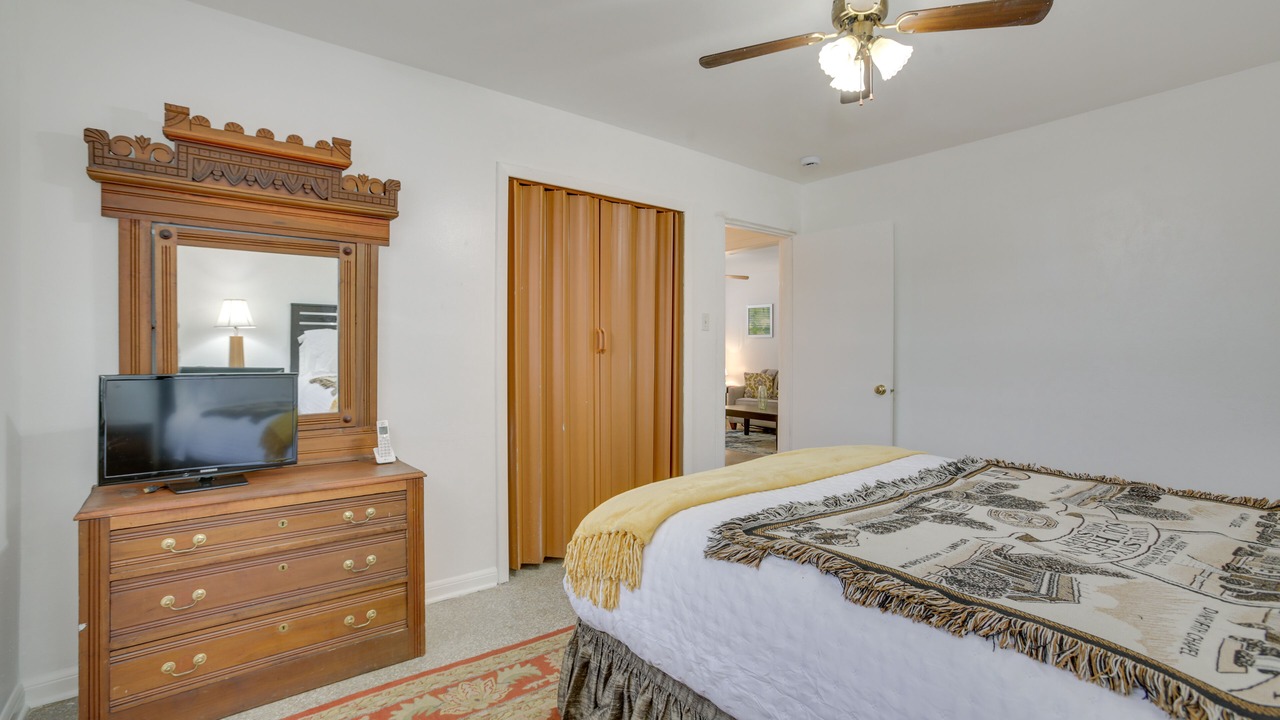 Photo of Bedroom in Metairie