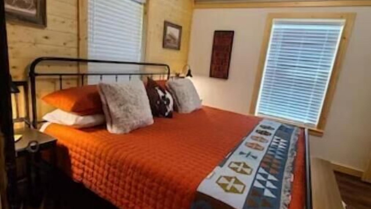 Photo of Bedroom in Mineola