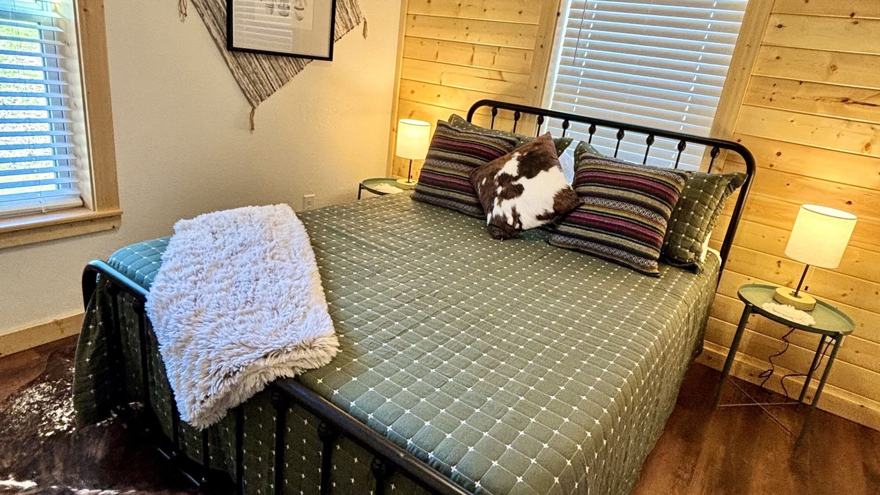Photo of Bedroom in Mineola