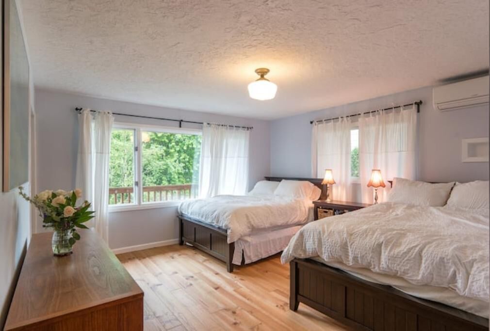 Photo of Bedroom in Mount Tabor