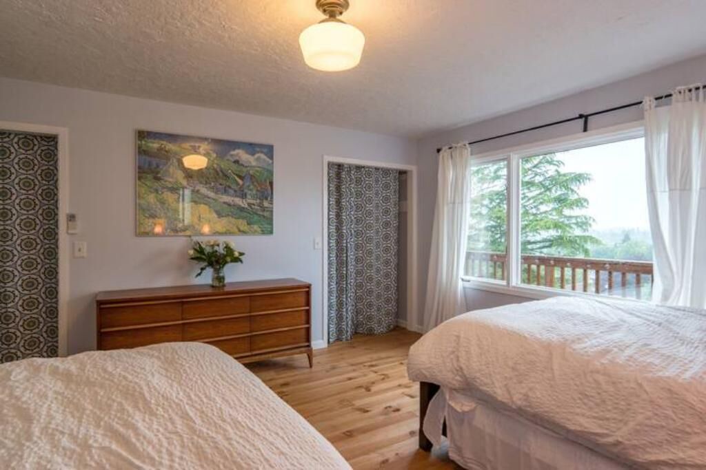 Photo of Bedroom in Mount Tabor