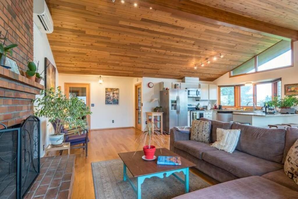 Photo of Livingroom in Mount Tabor