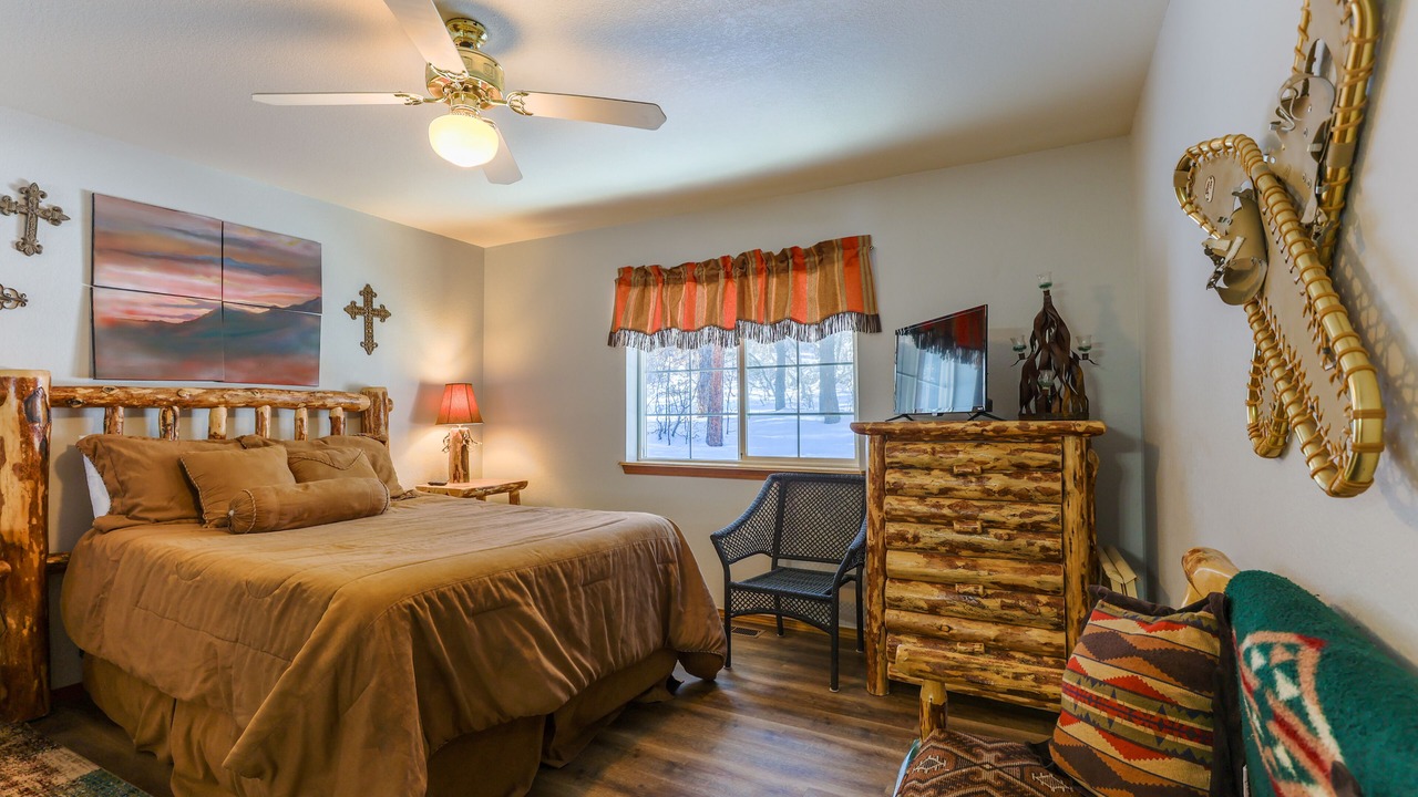 Photo of Bedroom in Pagosa Springs
