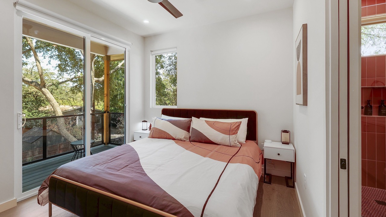 Photo of Bedroom in Blackshear-Prospect Hill