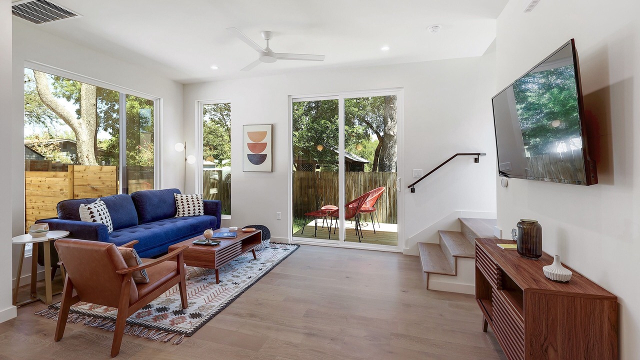 Photo of Livingroom in Blackshear-Prospect Hill