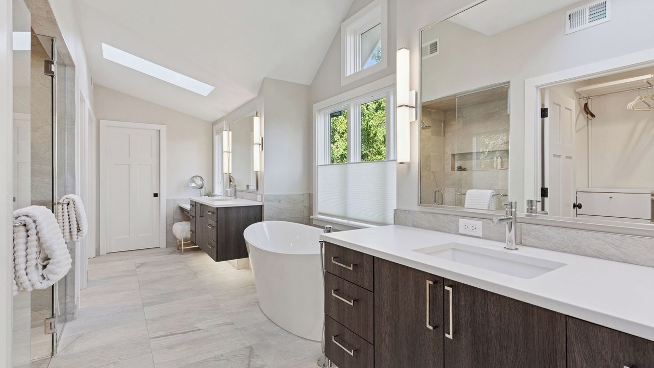 Photo of Bathroom in Arapahoe Ridge