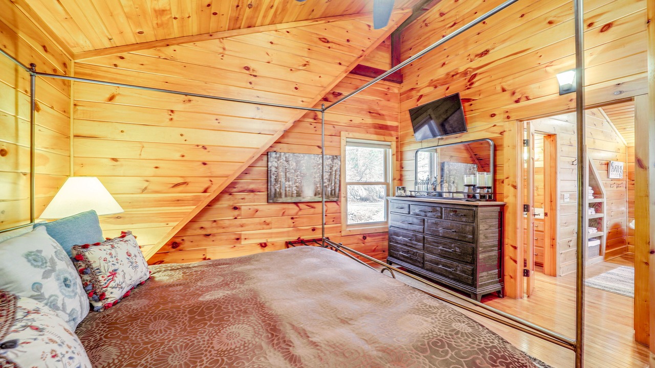 Photo of Bedroom in Butler