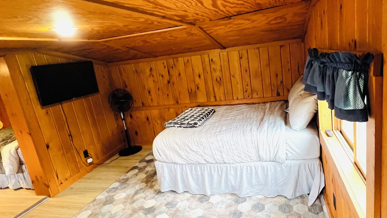 Photo of Bedroom in Grand Marais