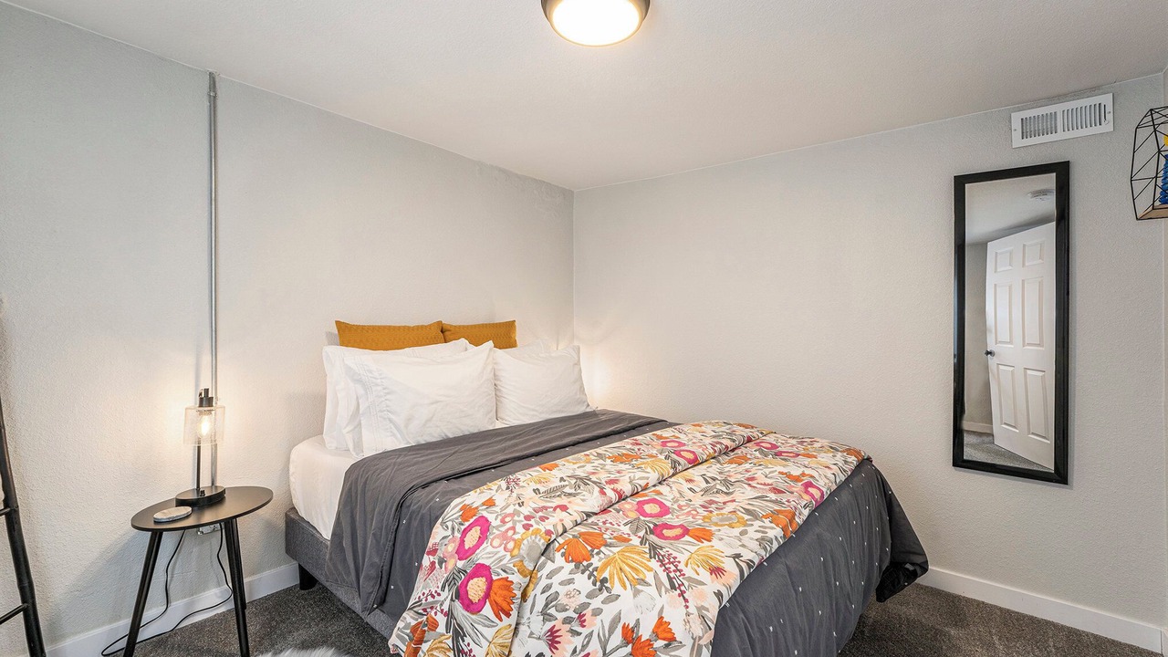 Photo of Bedroom in Curtis Park