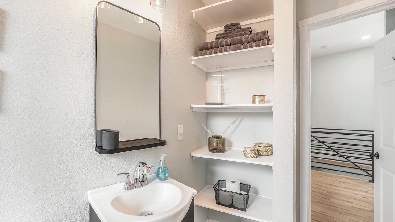 Photo of Bathroom in Curtis Park