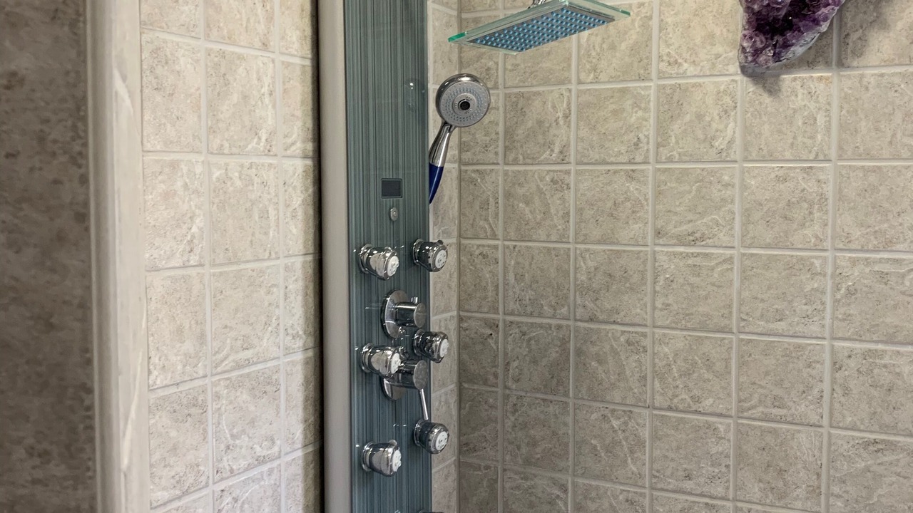 Photo of Bathroom in Scenic View West