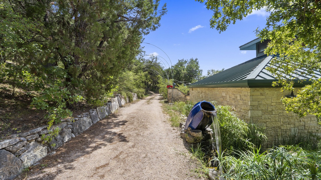 Photo of Outdoor in Scenic View West
