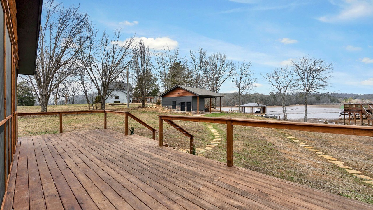 Photo of Patio Balcony in Chickamauga Lake