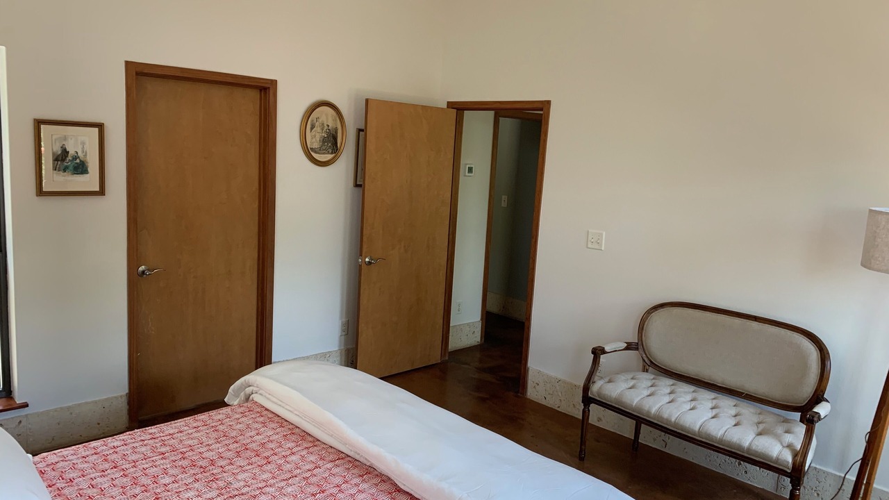 Photo of Bedroom in Westlake Highlands