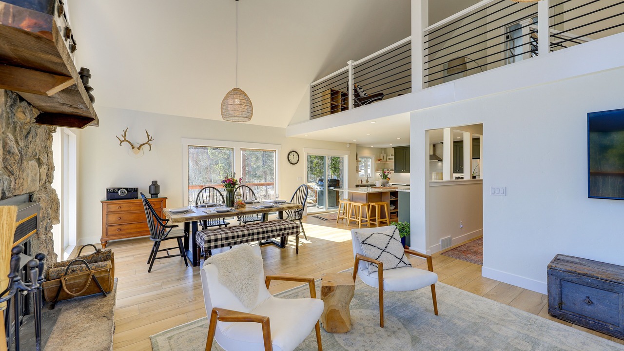 Photo of Livingroom in Black Hawk