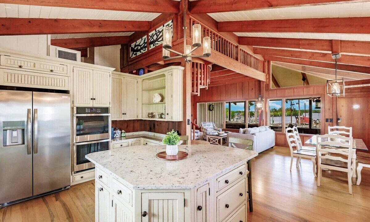 Photo of Bedroom in Everglades City