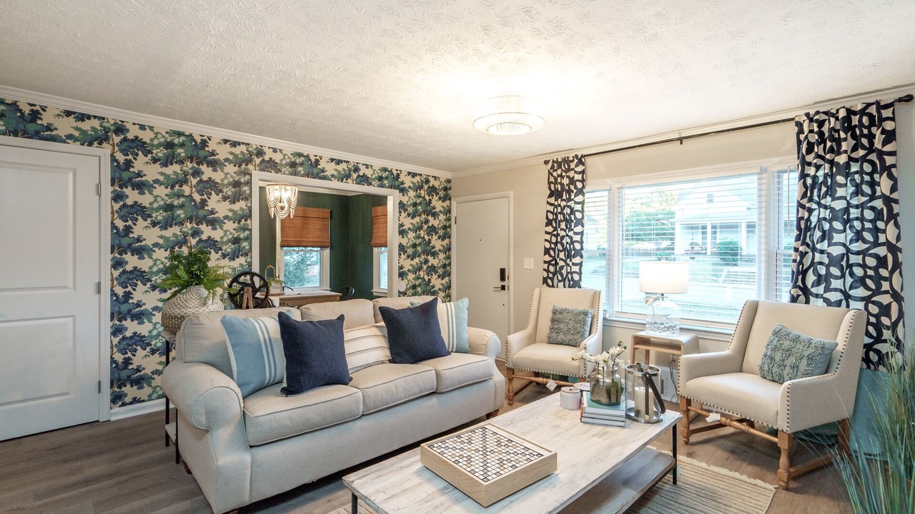 Photo of Livingroom in Monroe