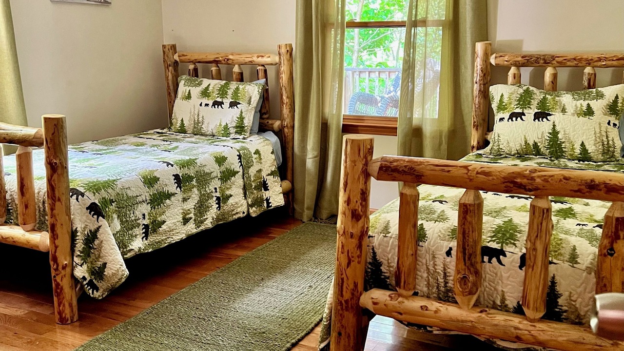 Photo of Bedroom in Tallassee